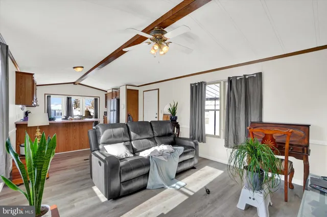 $59,900 | 107 Carbridge Road East, Stewartstown, PA 17363