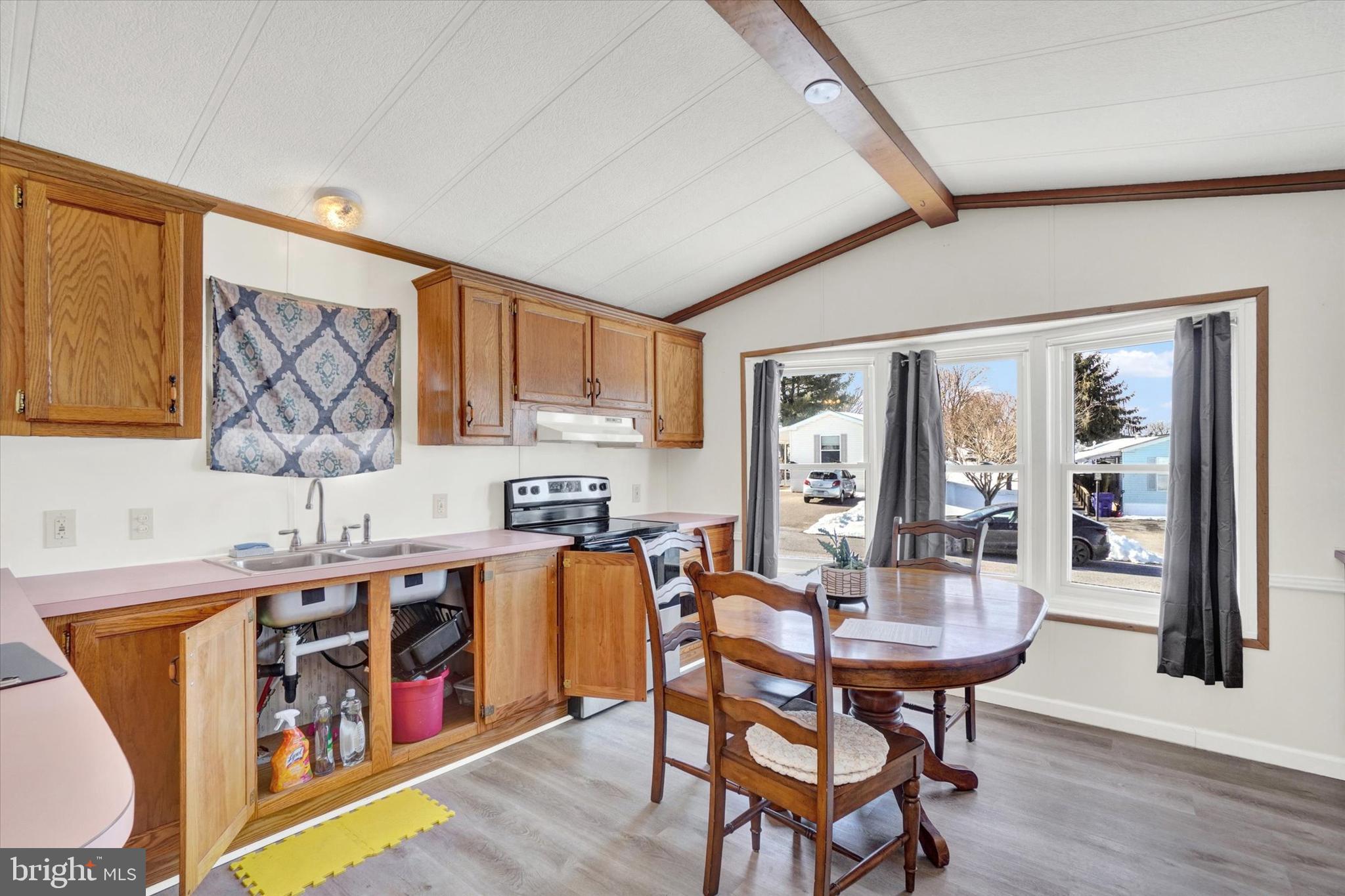 107 Carbridge Road East Stewartstown, PA 17363 - Photo 5 of 23