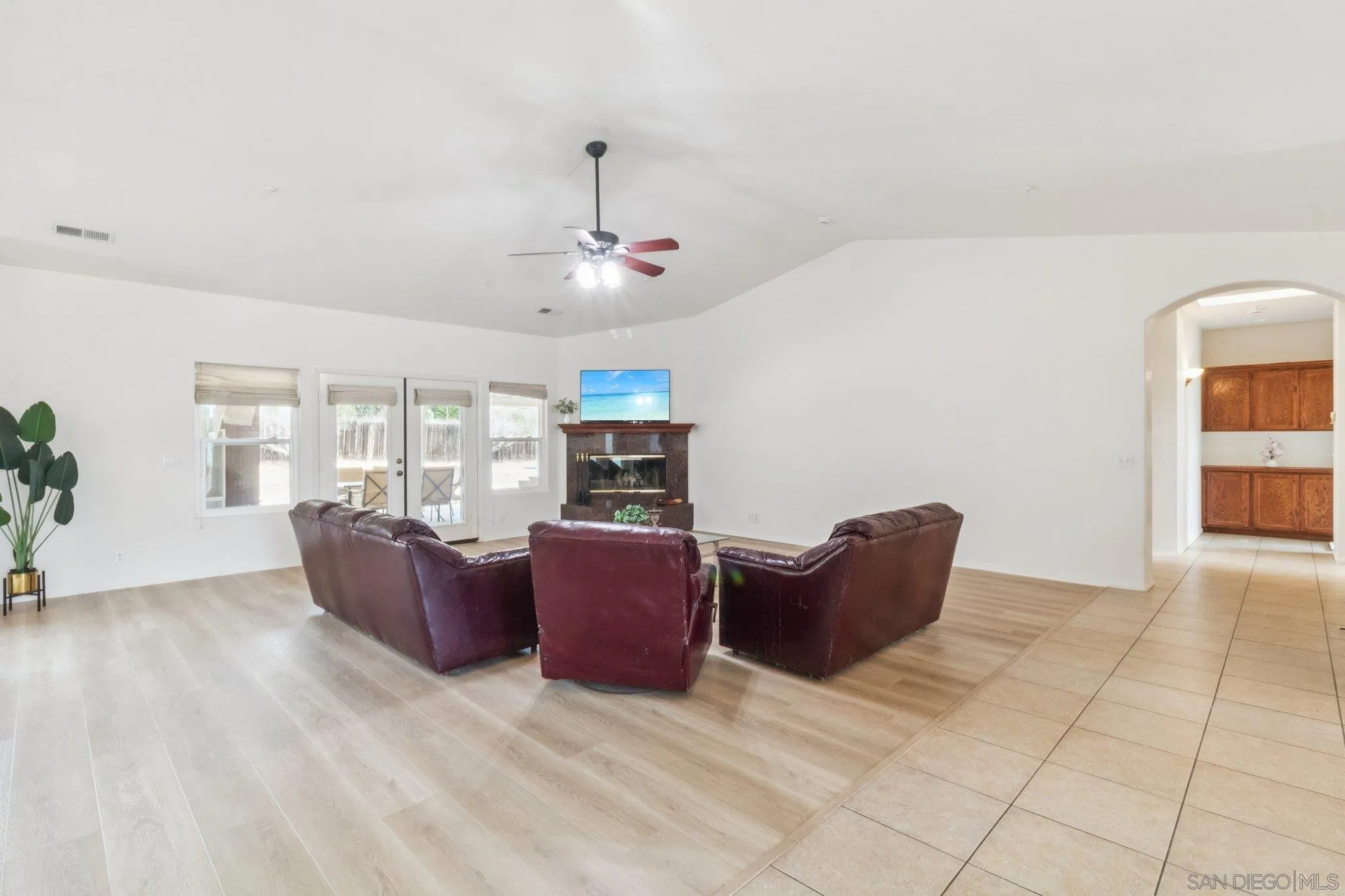 1346 Wilson Road Ramona, CA 92065 - Photo 12 of 71 Ramona homes with fireplace