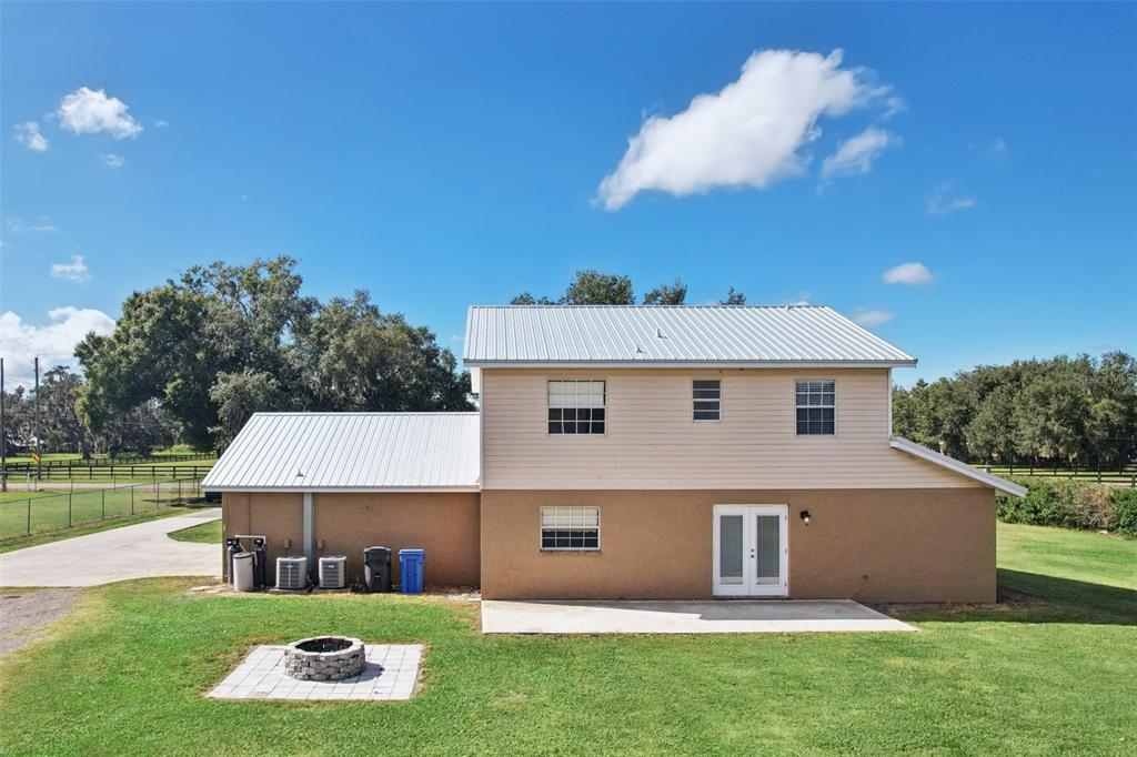 4716 Gallagher Road Plant City, FL 33565 - Photo 9 of 69 a front view of house with garden