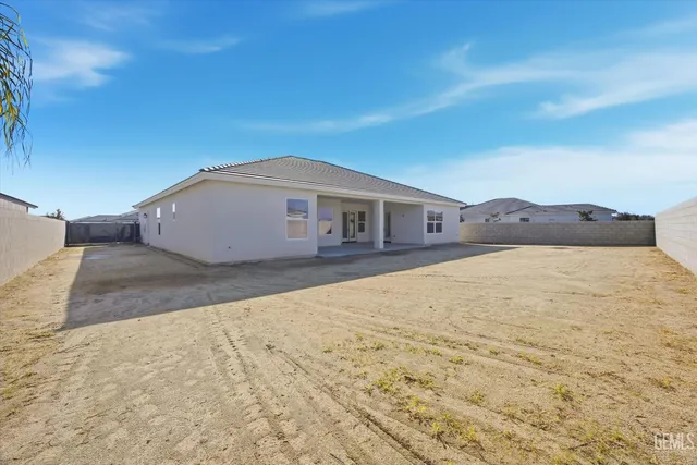 $809,950 | Undisclosed Address, Bakersfield, CA 93314