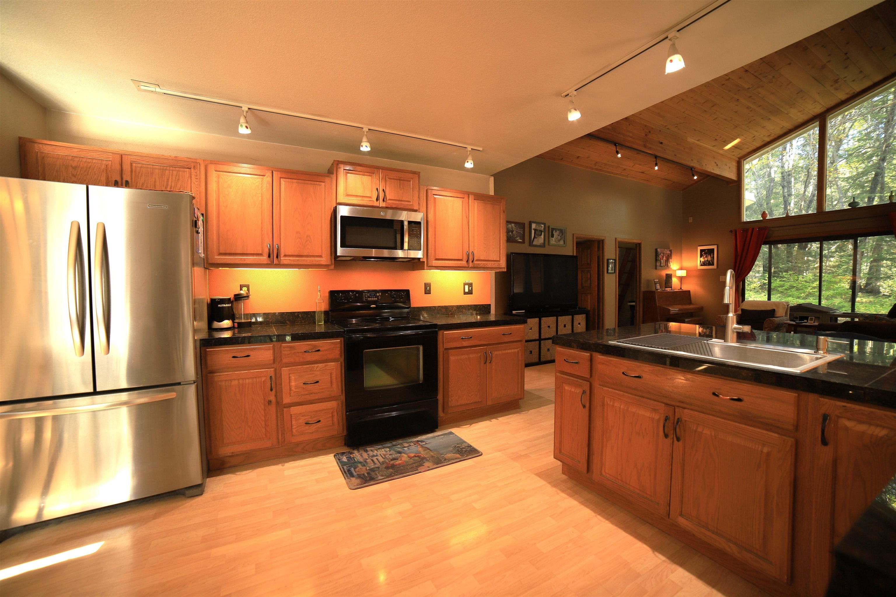 2824 South Old Stage Road Mount Shasta, CA 96067 - Photo 14 of 50 Gallery Image 14