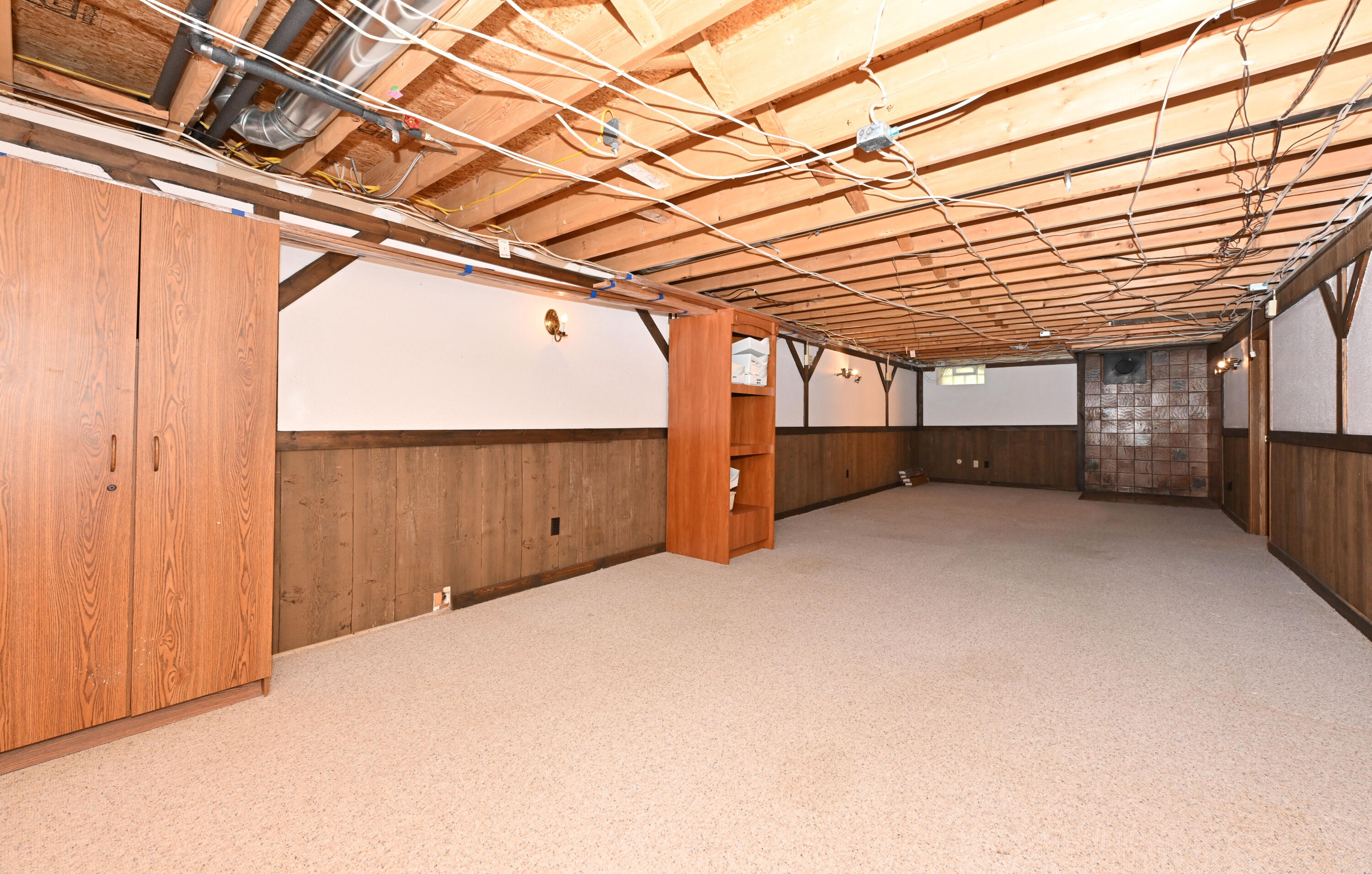 N2877 Roger Road Sullivan, WI 53137 - Photo 22 of 44 LL Rec Room