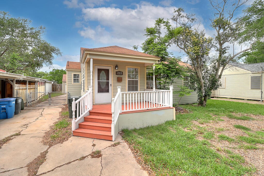 722 Ralston Avenue Corpus Christi, TX 78404 - Photo 2 of 40