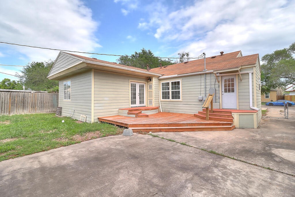722 Ralston Avenue Corpus Christi, TX 78404 - Photo 36 of 40