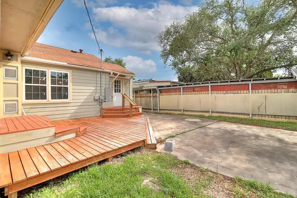 $1,995 | 722 Ralston Avenue, Corpus Christi, TX 78404