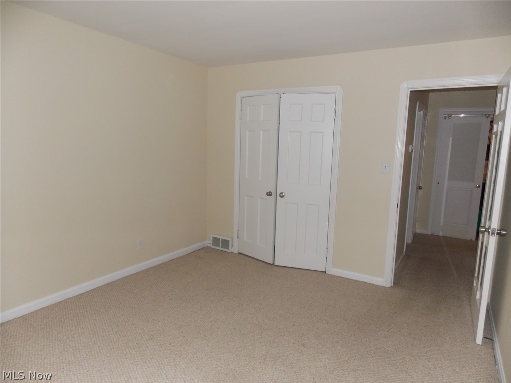 6299 South Canterbury Road Parma, OH 44129 - Photo 13 of 26 Main level bedroom. Nice sized closet.