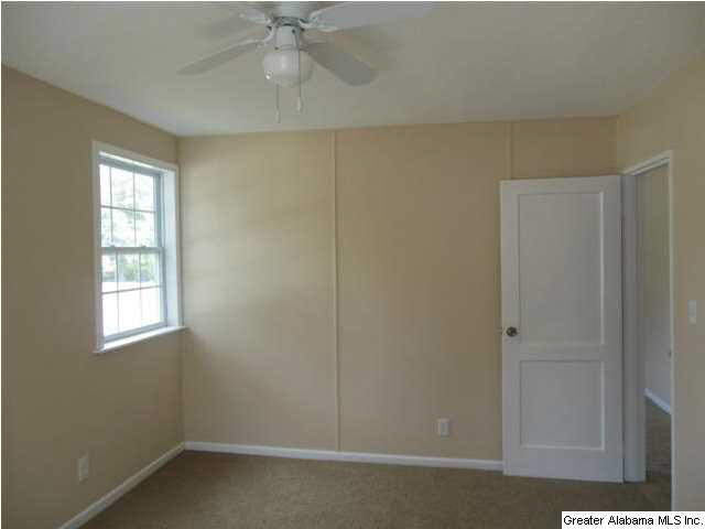 581 Seminole Circle Fairfield, AL 35064 - Photo 12 of 17