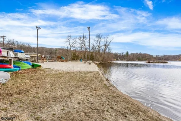 $539,000 | 20 Lake View Drive, Andover, NJ 07821
