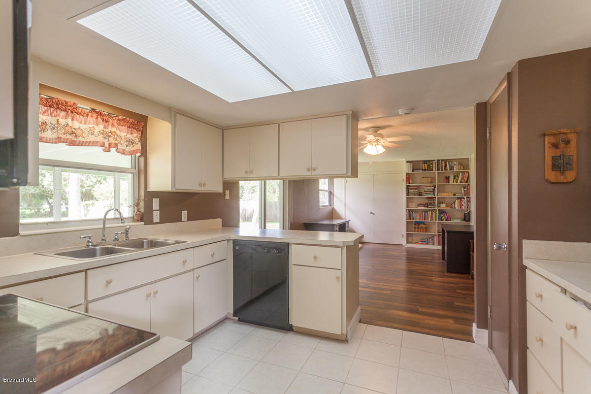4355 Lakemont Road Melbourne, FL 32934 - Photo 9 of 23 Lakemont Rd-18