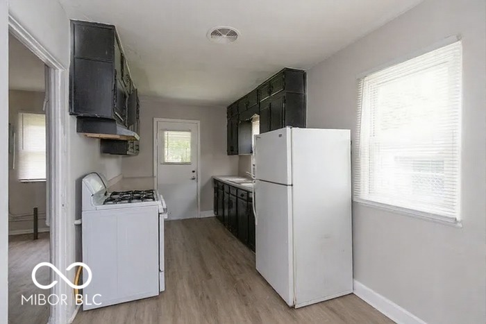 3521 North Riley Avenue Indianapolis, IN 46218 - Photo 4 of 5