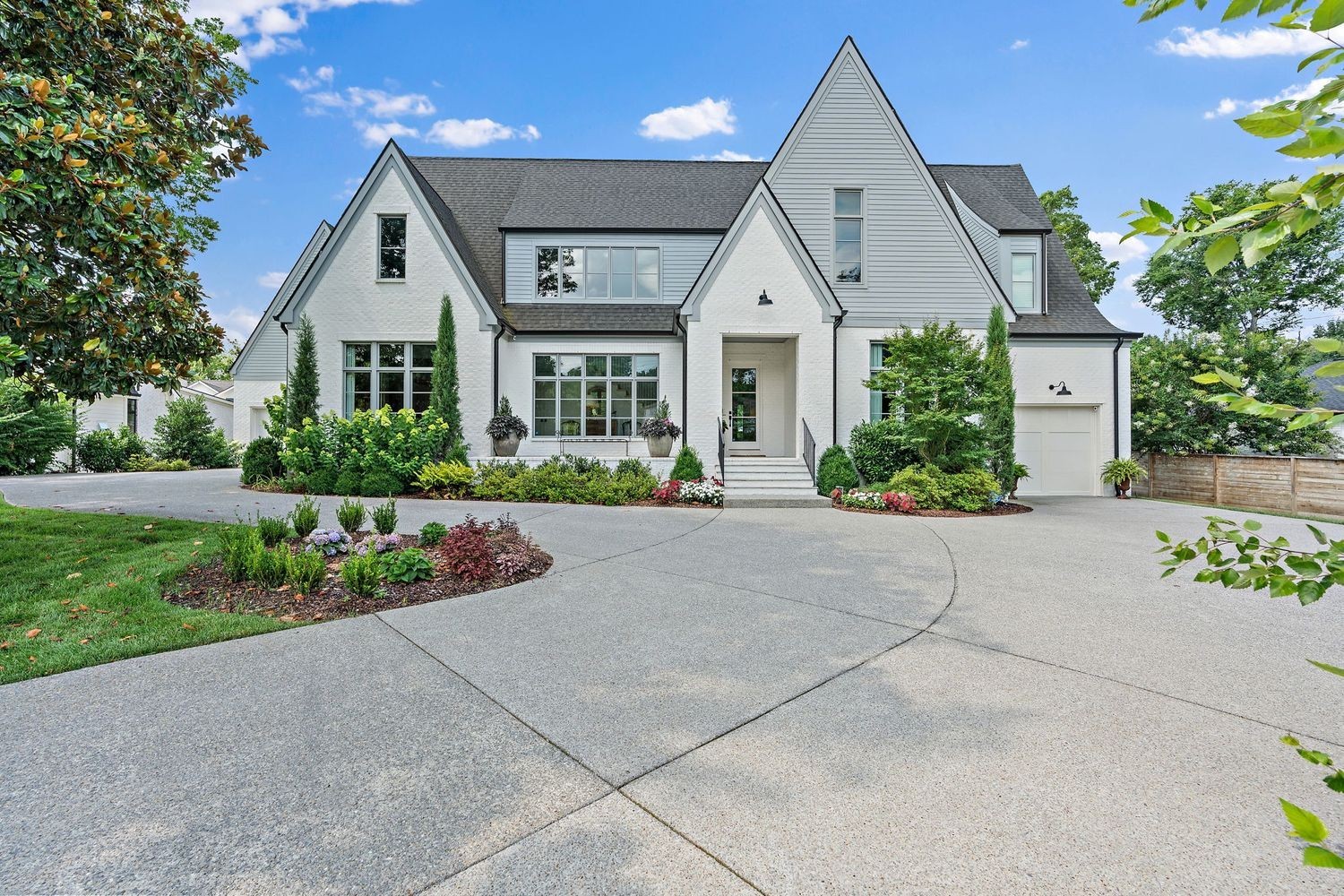 2825 Sugar Tree Road Nashville, TN 37215 - Photo 6 of 70