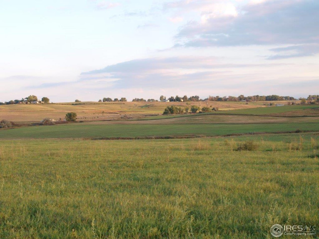 1270 Mill Creek Road Berthoud, CO 80513 - Photo 5 of 25 a view of an ocean and beach