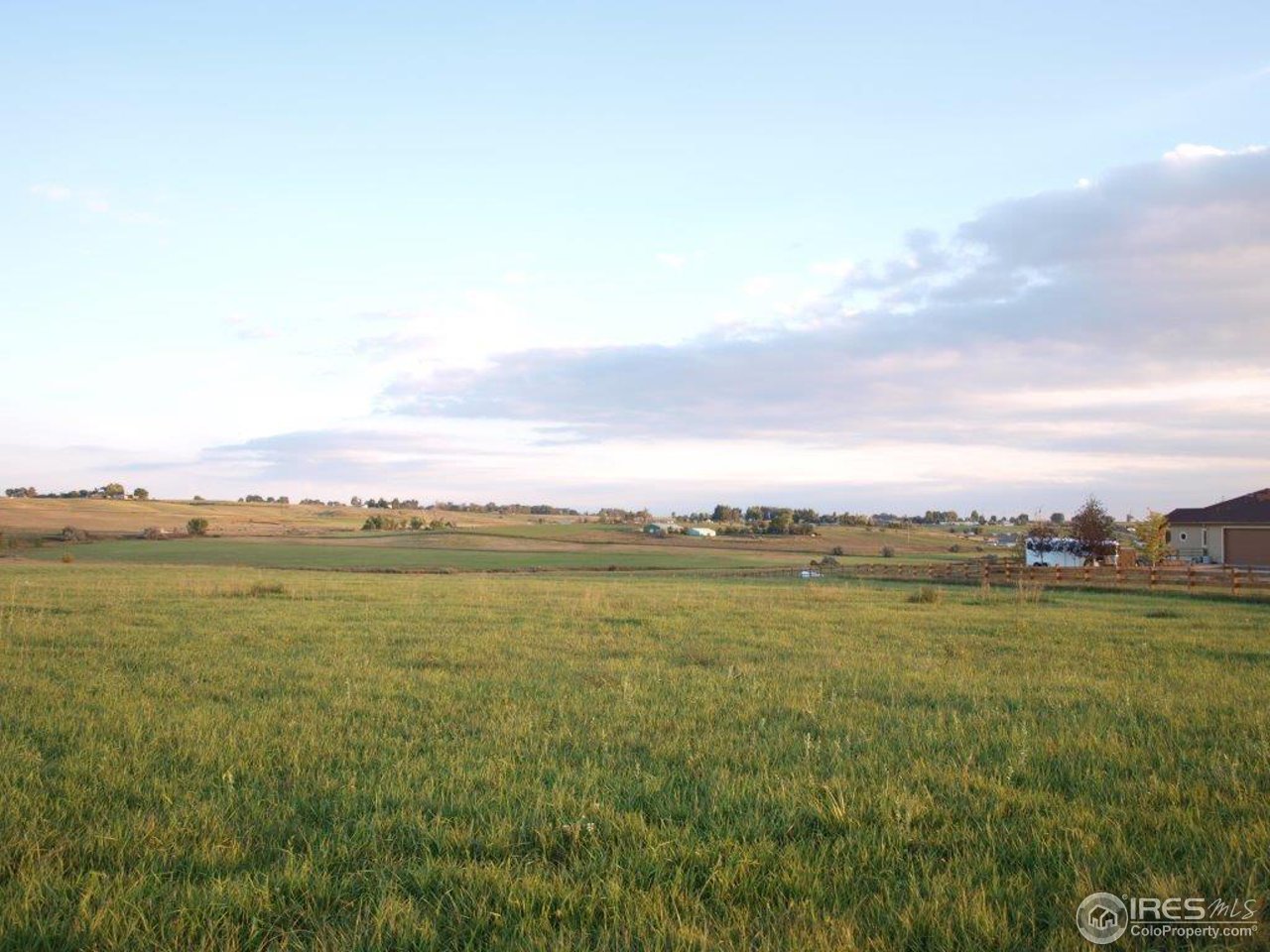 1270 Mill Creek Road Berthoud, CO 80513 - Photo 8 of 25 a view of an ocean from a city