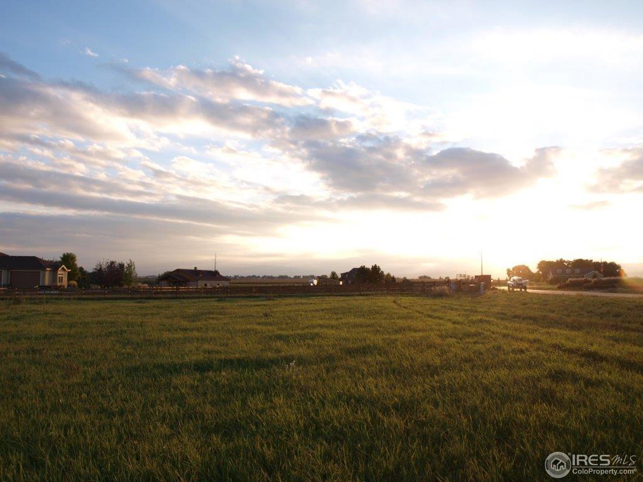 1270 Mill Creek Road Berthoud, CO 80513 - Photo 10 of 25 a view of an ocean and mountains
