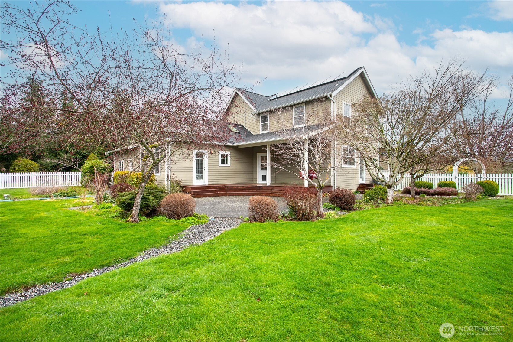 2749 Murphy Place Bellingham, WA 98226 - Photo 3 of 38