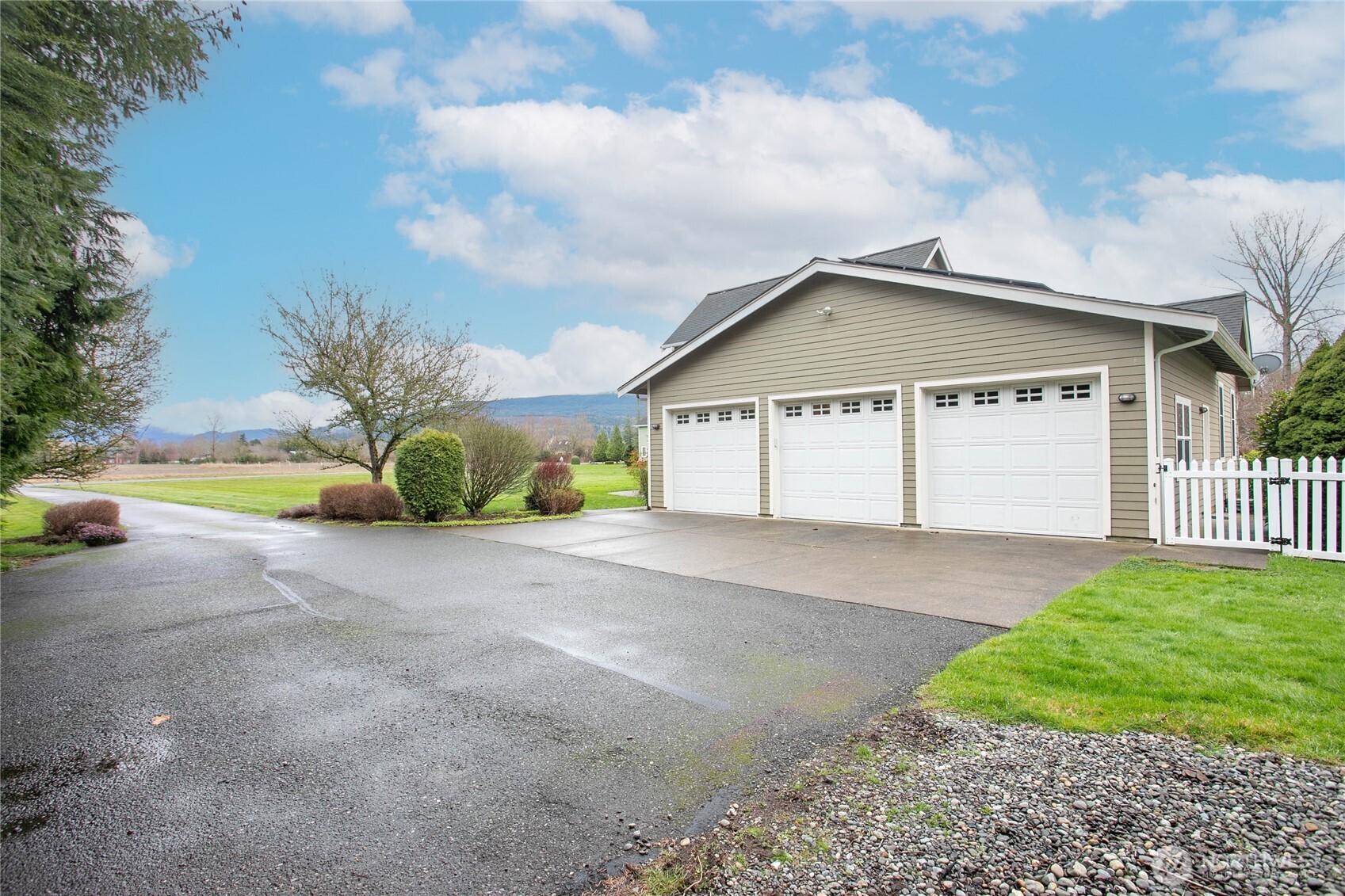 2749 Murphy Place Bellingham, WA 98226 - Photo 36 of 38