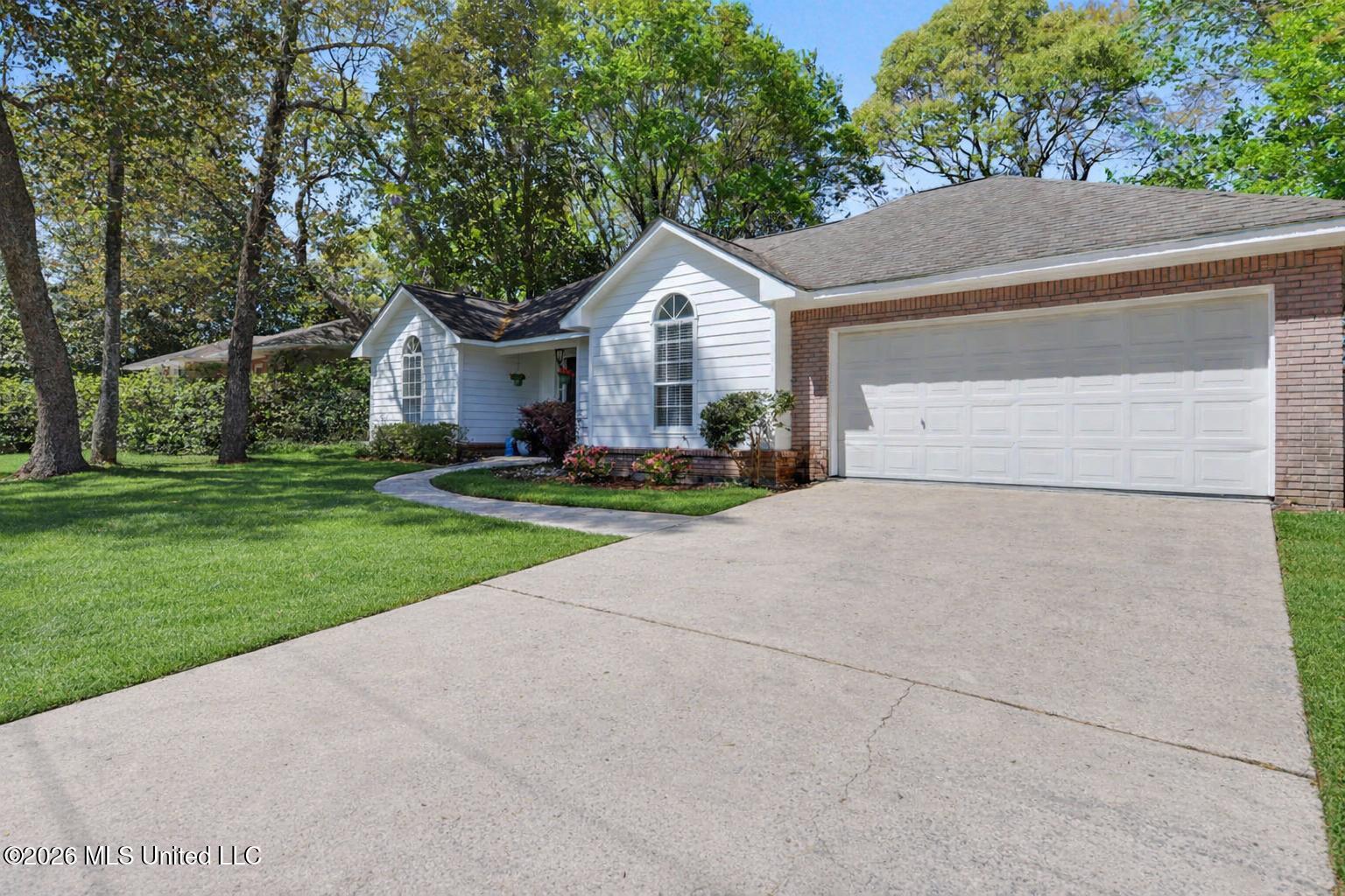 8826 Kipapa Way Diamondhead, MS 39525 - Photo 2 of 27 002