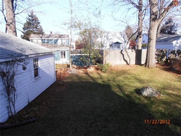 29 Thornton Road Waltham, MA 02453 - Photo 19 of 23