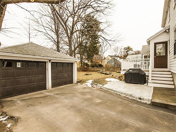 29 Thornton Road Waltham, MA 02453 - Photo 23 of 23