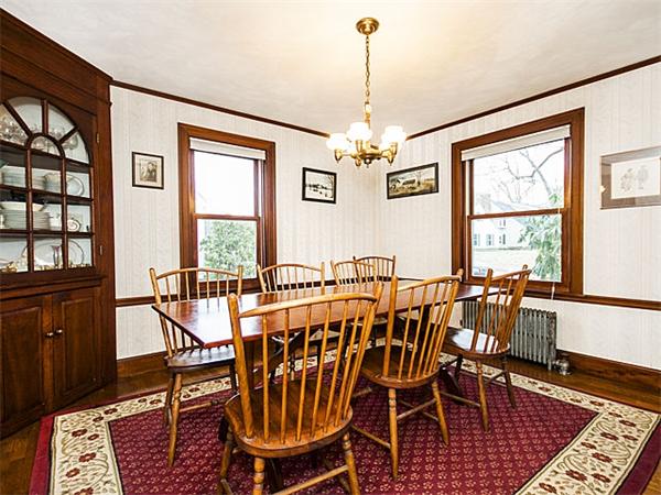 29 Thornton Road Waltham, MA 02453 - Photo 10 of 23