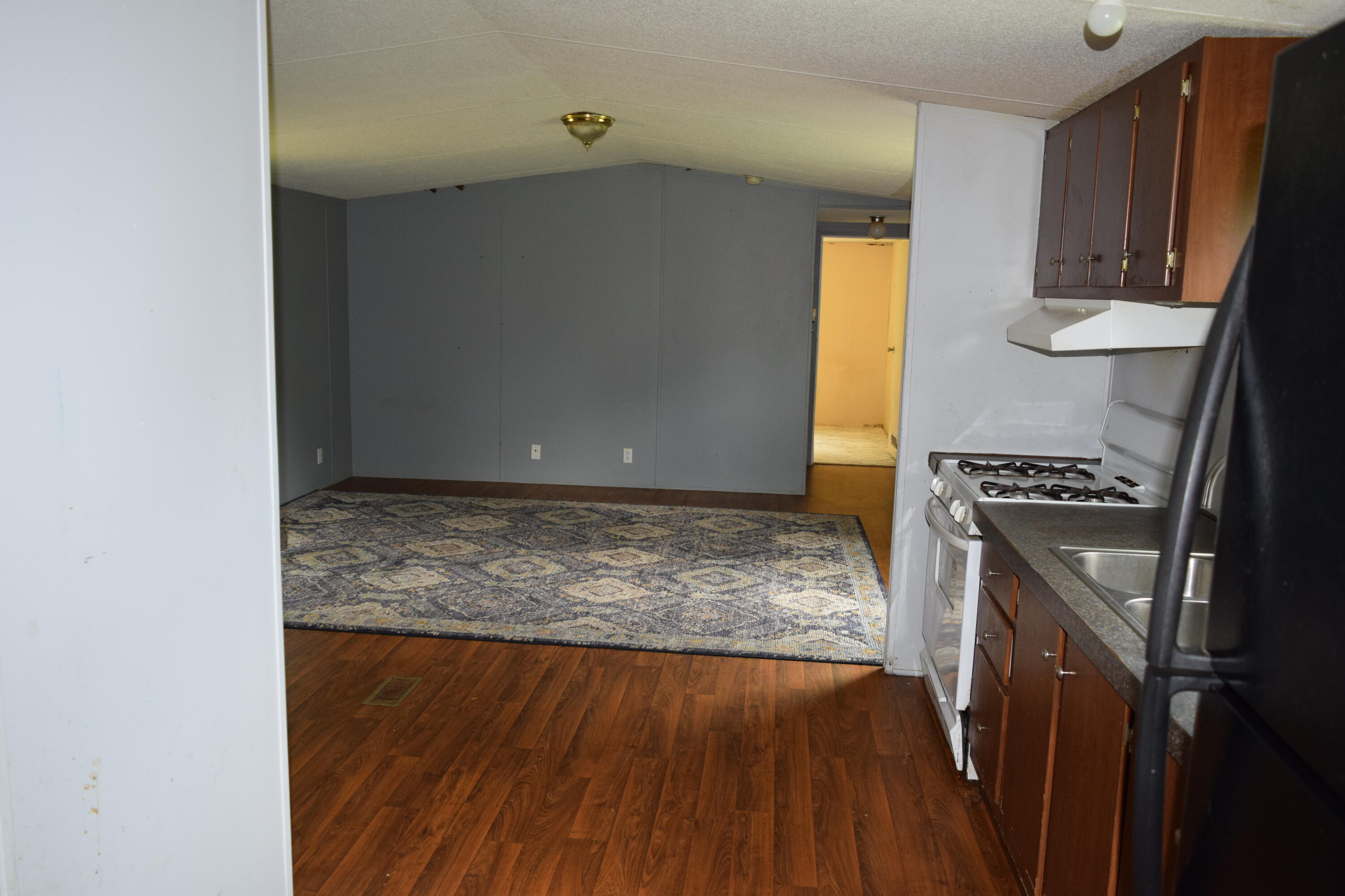 252 Reece Road Southwest Willis, VA 24380 - Photo 35 of 37 DSC_0124