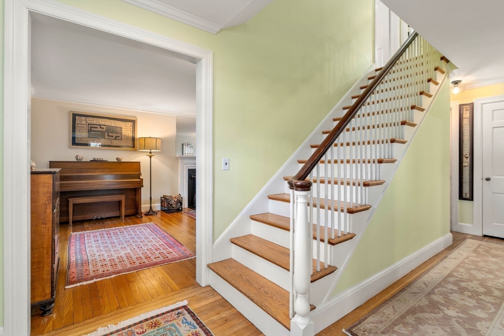 43 Palmer Road Newton, MA 02468 - Photo 13 of 38