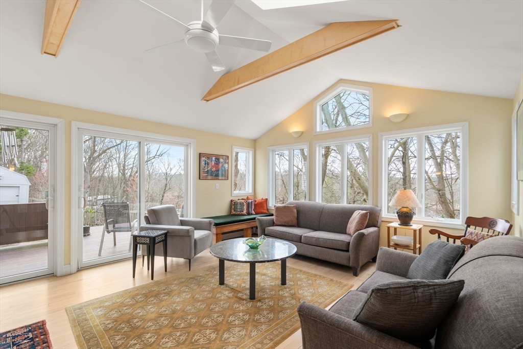 43 Palmer Road Newton, MA 02468 - Photo 4 of 38