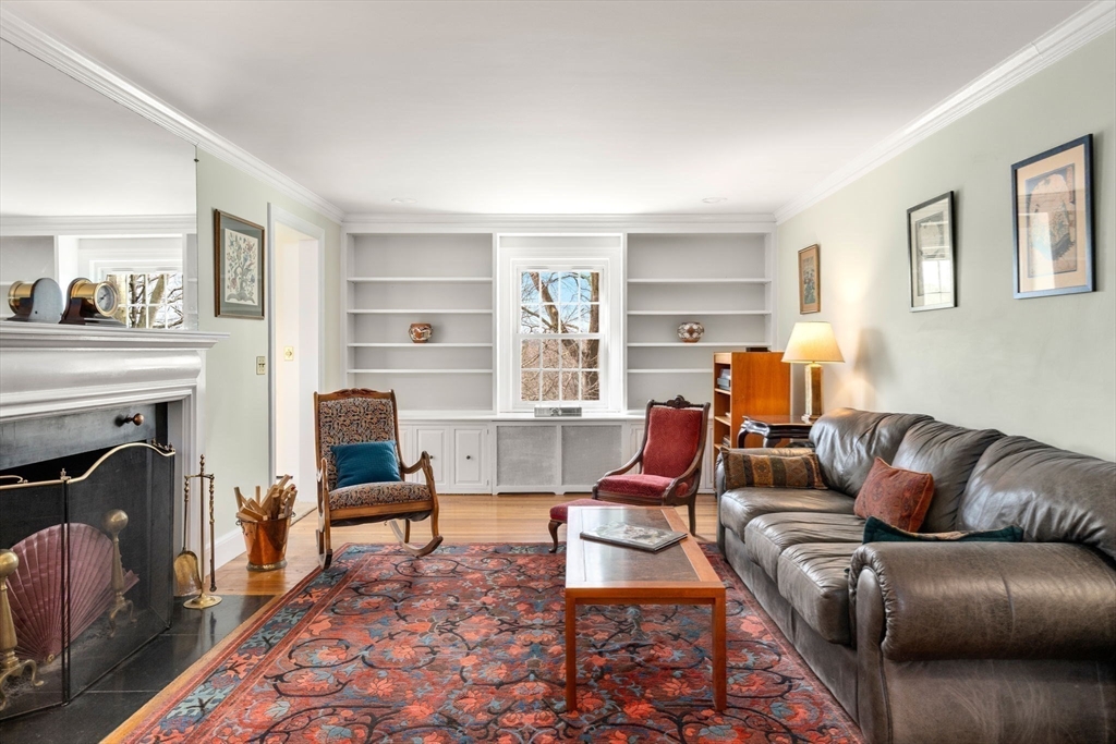 43 Palmer Road Newton, MA 02468 - Photo 9 of 38