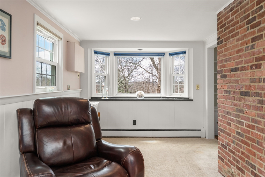 43 Palmer Road Newton, MA 02468 - Photo 10 of 38