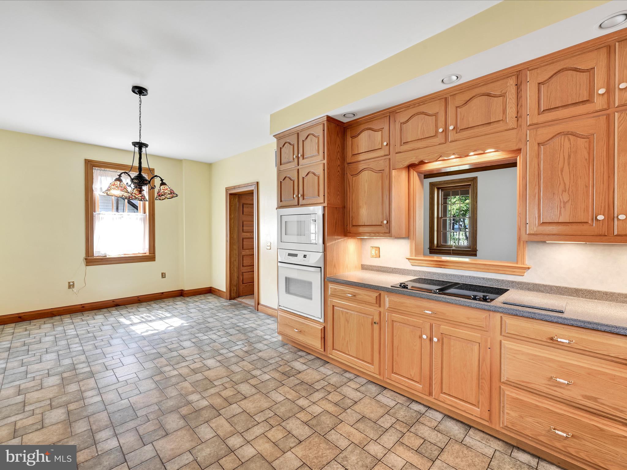 63 West Main Street Lebanon, PA 17042 - Photo 16 of 40 kitchen/dining