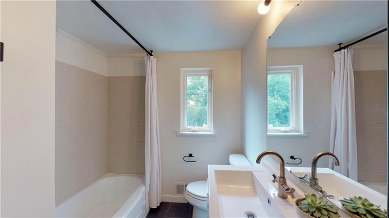 508 Edgewood Road Pittsburgh, PA 15221 - Photo 9 of 23 Gallery Image 9