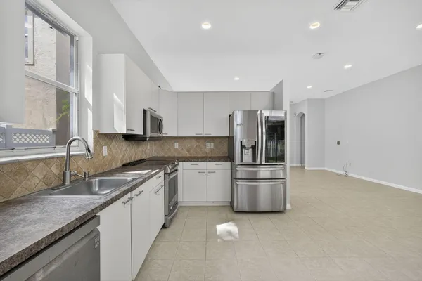 $3,200 | 1475 Running Oak Lane, Royal Palm Beach, FL 33411
