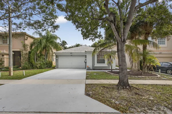 $3,200 | 1475 Running Oak Lane, Royal Palm Beach, FL 33411