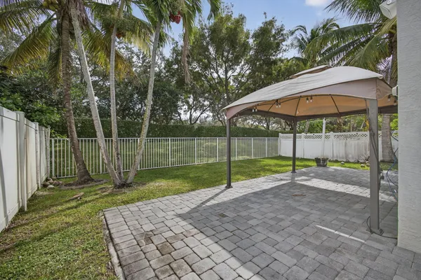 $3,200 | 1475 Running Oak Lane, Royal Palm Beach, FL 33411