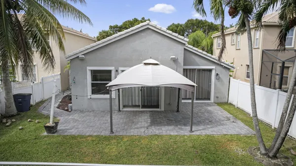 $3,200 | 1475 Running Oak Lane, Royal Palm Beach, FL 33411