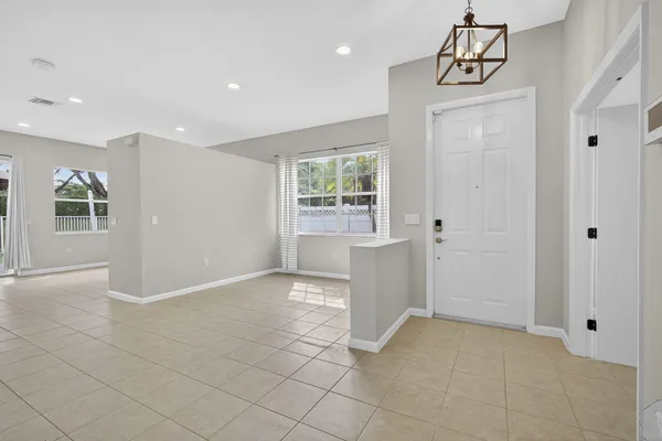 $3,200 | 1475 Running Oak Lane, Royal Palm Beach, FL 33411