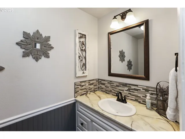 $865,000 | 19 Otter Terrace, Brookings, OR 97415