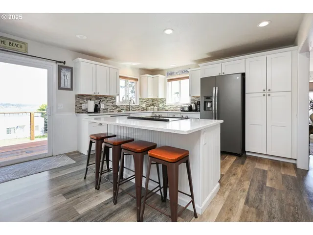 $865,000 | 19 Otter Terrace, Brookings, OR 97415