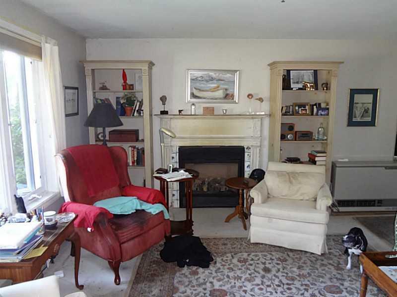 29 Willow Grove Road, Unit 29 Brunswick, ME 04011 - Photo 4 of 12 Living Room. with gas fireplace