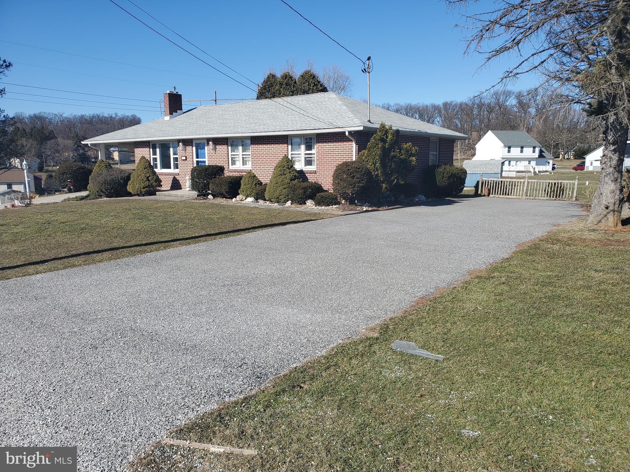 99 Blue Stone Road York, PA 17406 - Photo 4 of 17 second oversized driveway
