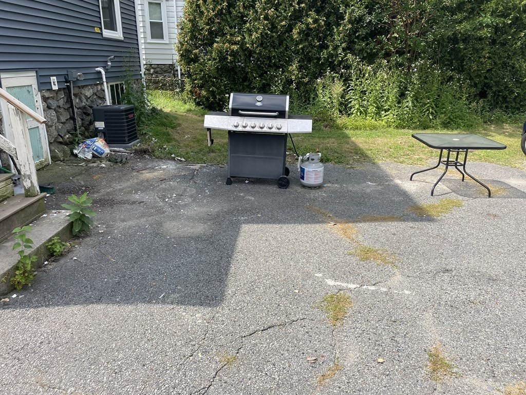 202 Robbins Street, Unit 2 Waltham, MA 02453 - Photo 7 of 7