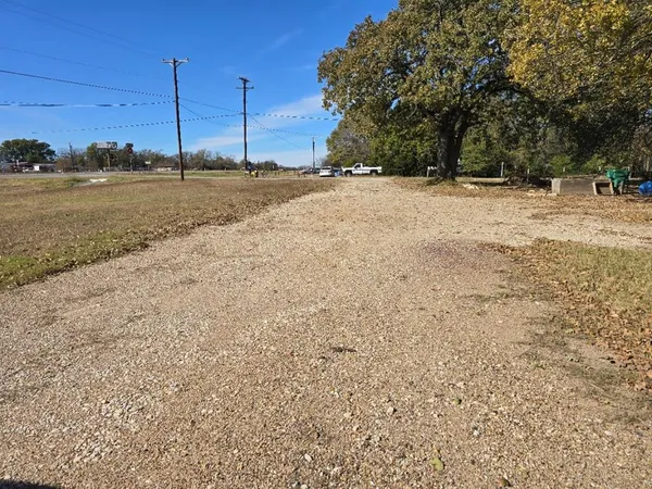 $275,000 | 15531 City Court, Kemp, TX 75143