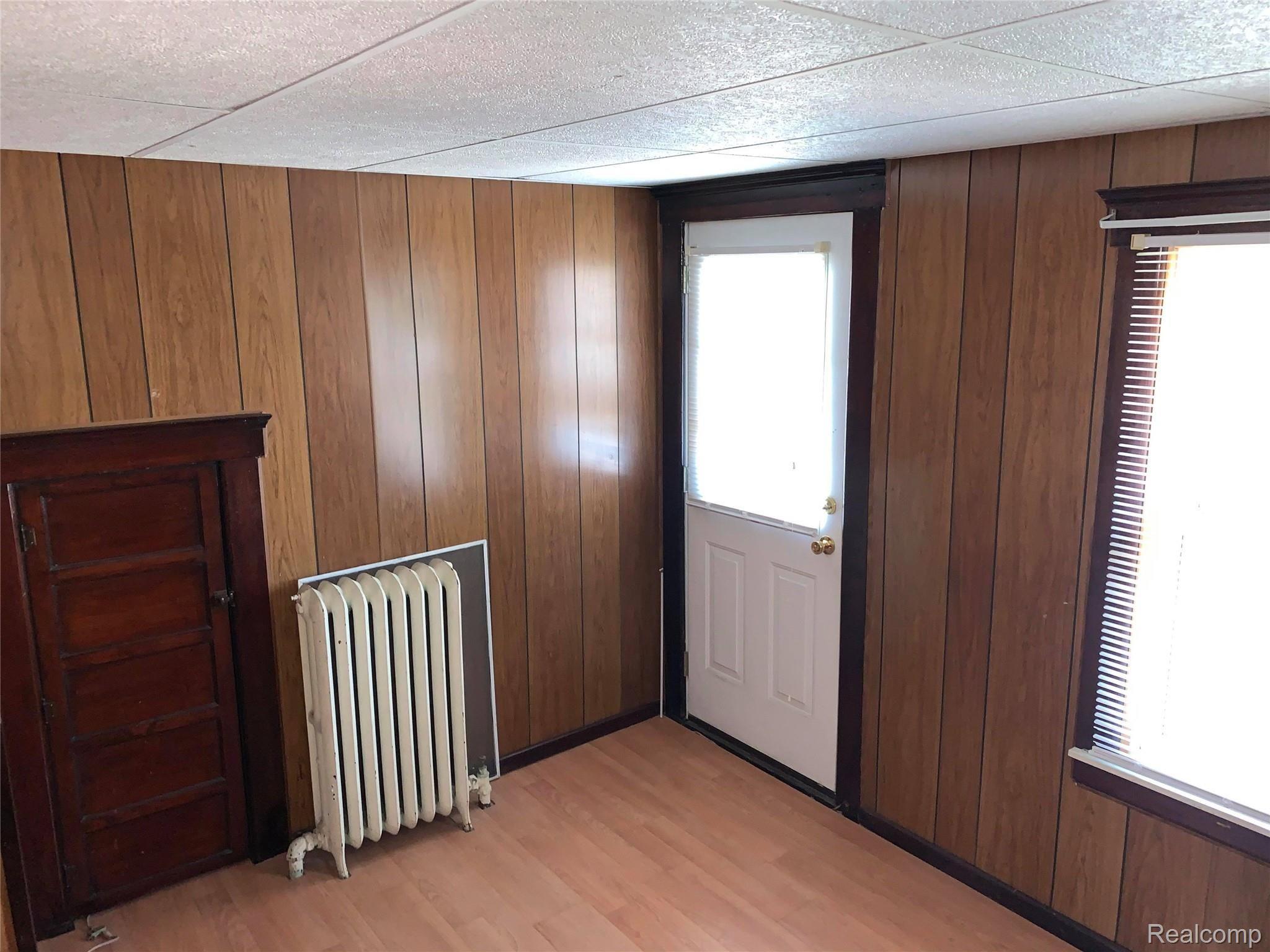 87 Oak Street River Rouge, MI 48218 - Photo 24 of 37 87 OAK RIVER ROUGE (7).jpg