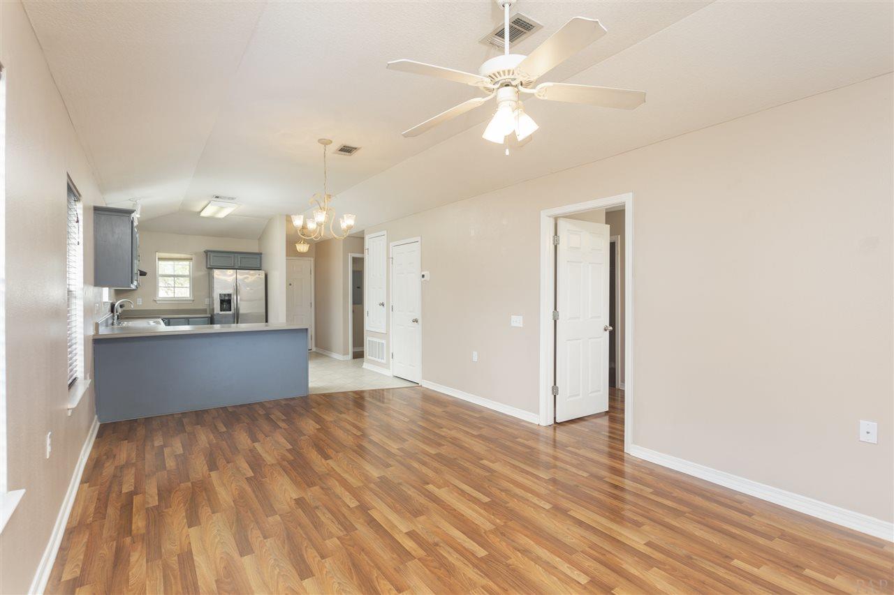 1272 Brownfield Road Pensacola, FL 32526 - Photo 11 of 31