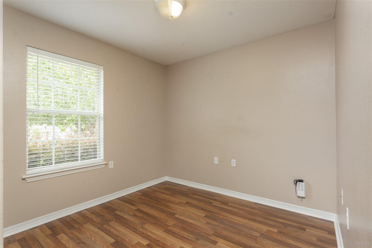 1272 Brownfield Road Pensacola, FL 32526 - Photo 16 of 31