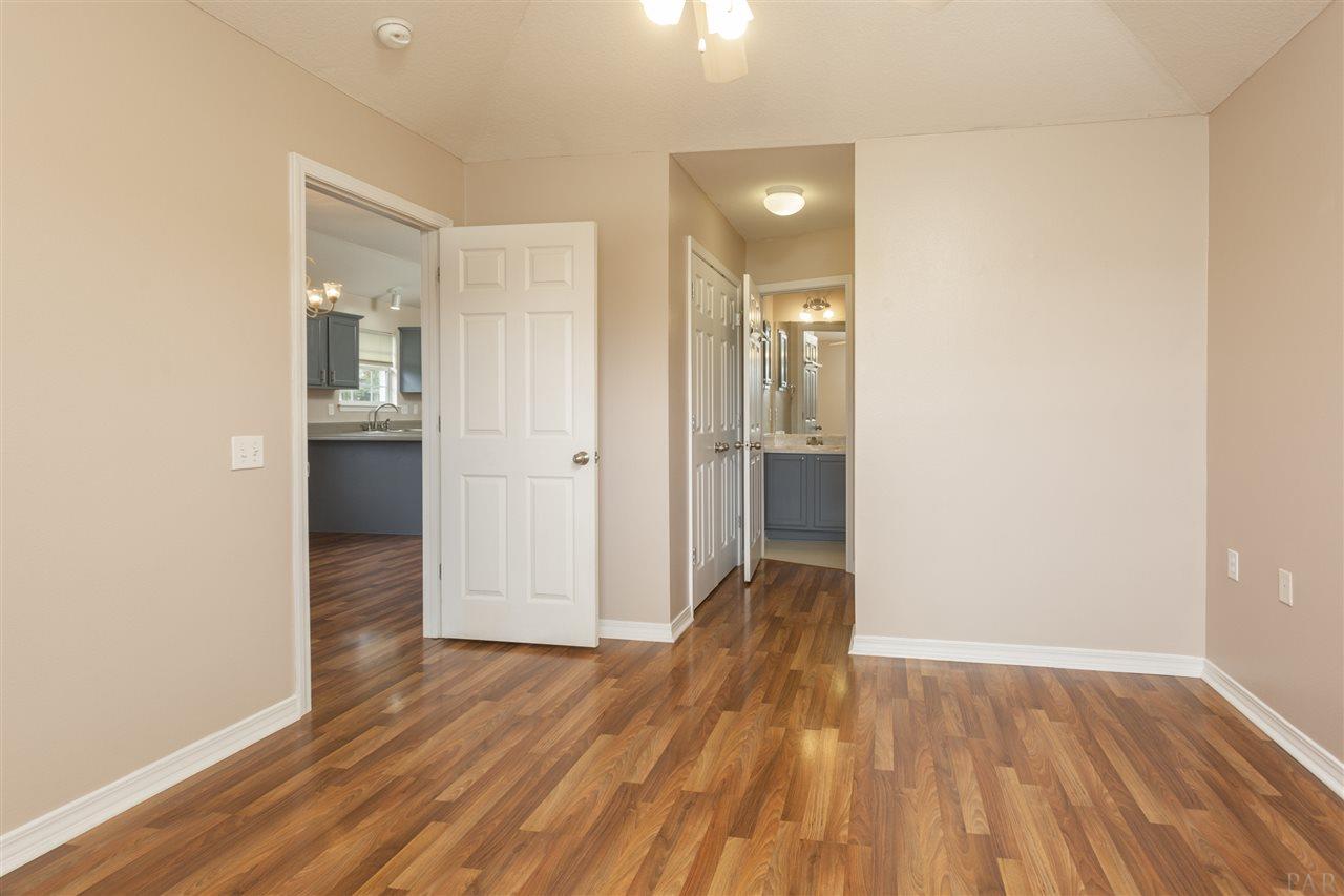 1272 Brownfield Road Pensacola, FL 32526 - Photo 19 of 31