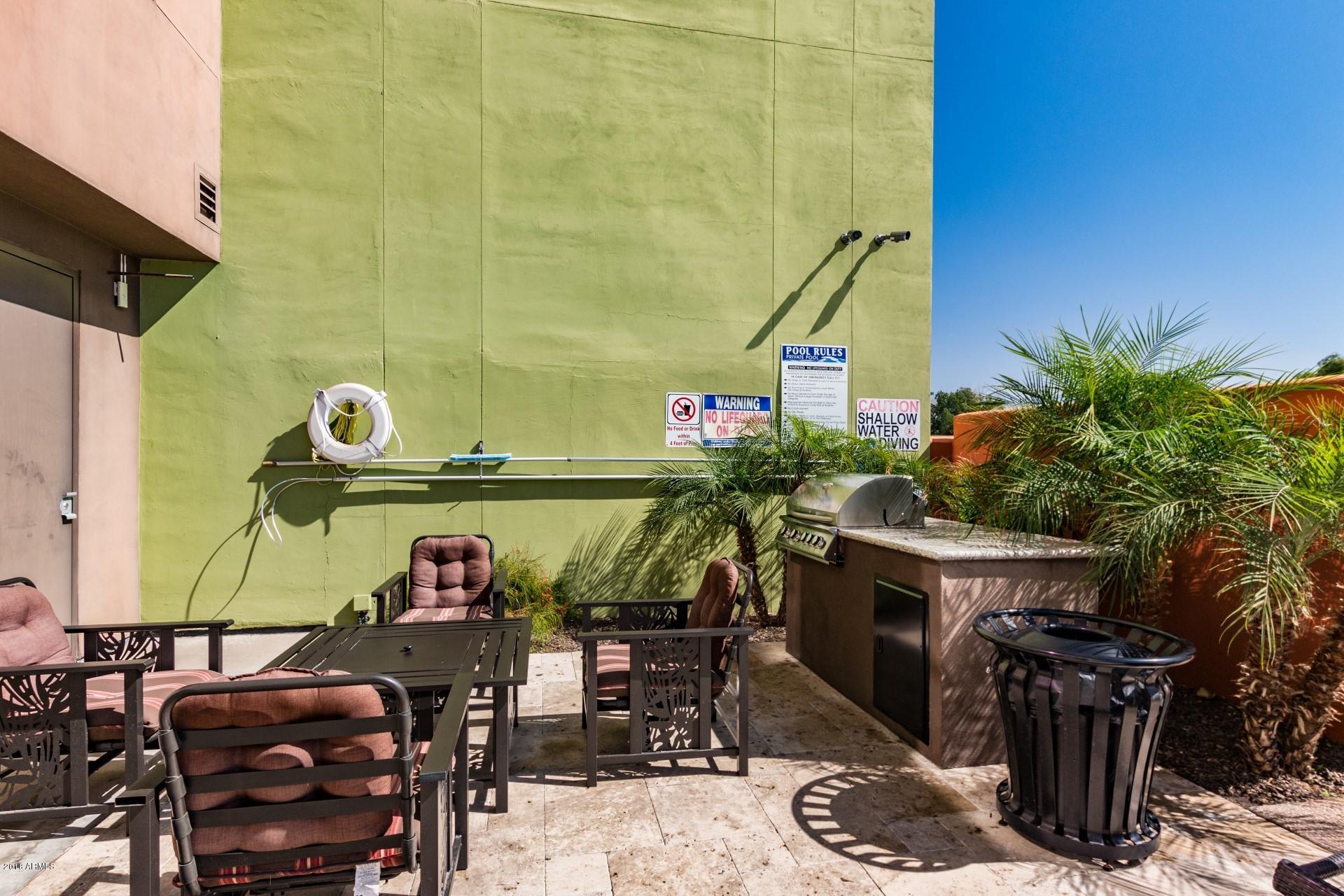 535 West Thomas Road, Unit 208 Phoenix, AZ 85013 - Photo 13 of 22 a view of an outdoor space with seating area