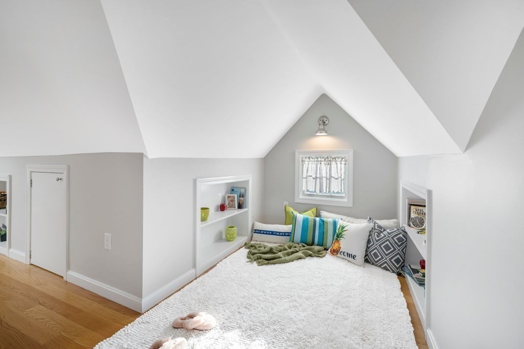 12 Newland Road Arlington, MA 02474 - Photo 20 of 34 Gallery Image 20