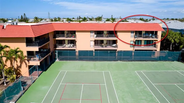 $750,000 | 6005 Gulf Drive, Unit 219, Holmes Beach, FL 34217